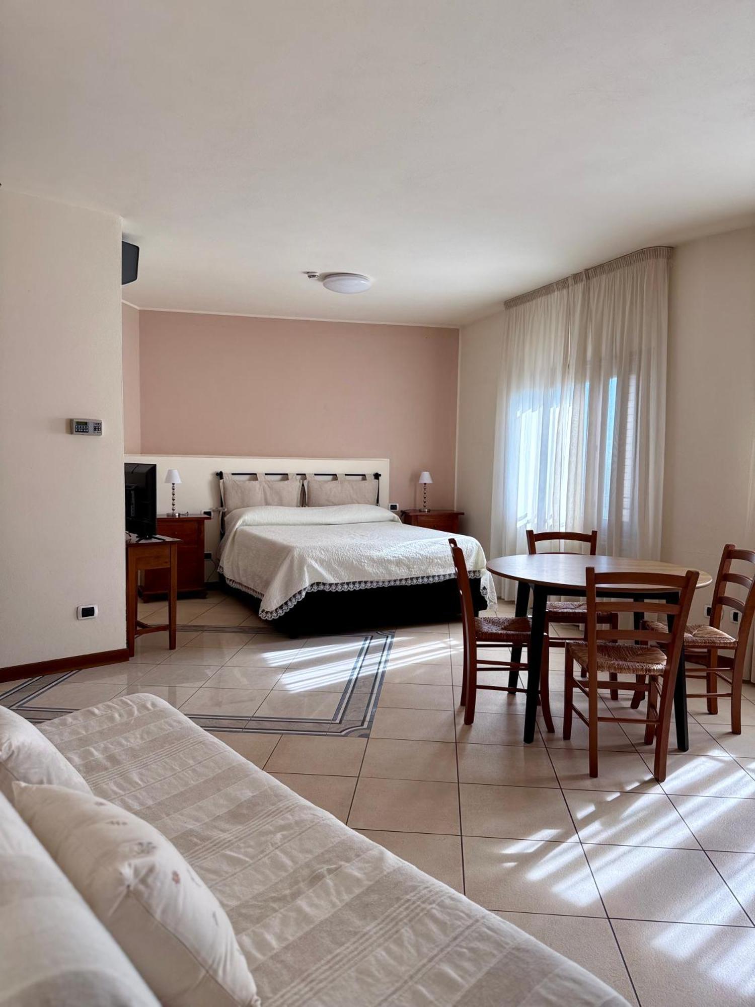 Aparthotel Montefiore San Baronto