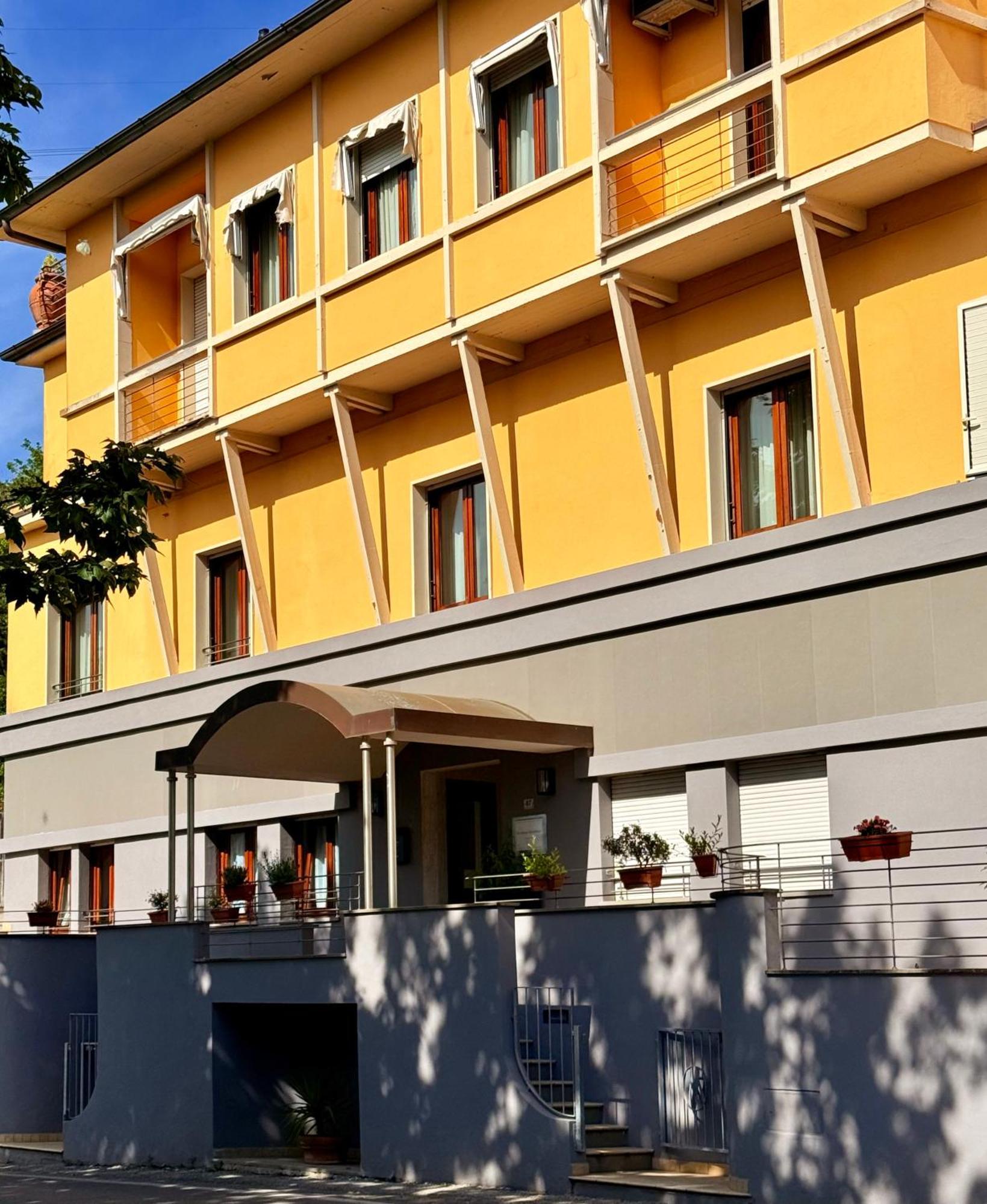 Montefiore Aparthotel